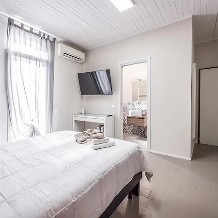 649 Mono Con Terrazzo モデナ