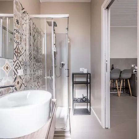 Апартаменти 649 Mono Con Terrazzo Модена