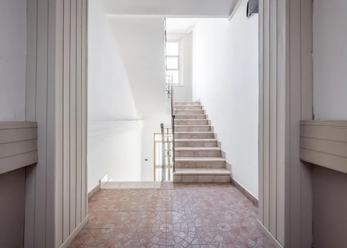 649 Mono Con Terrazzo *